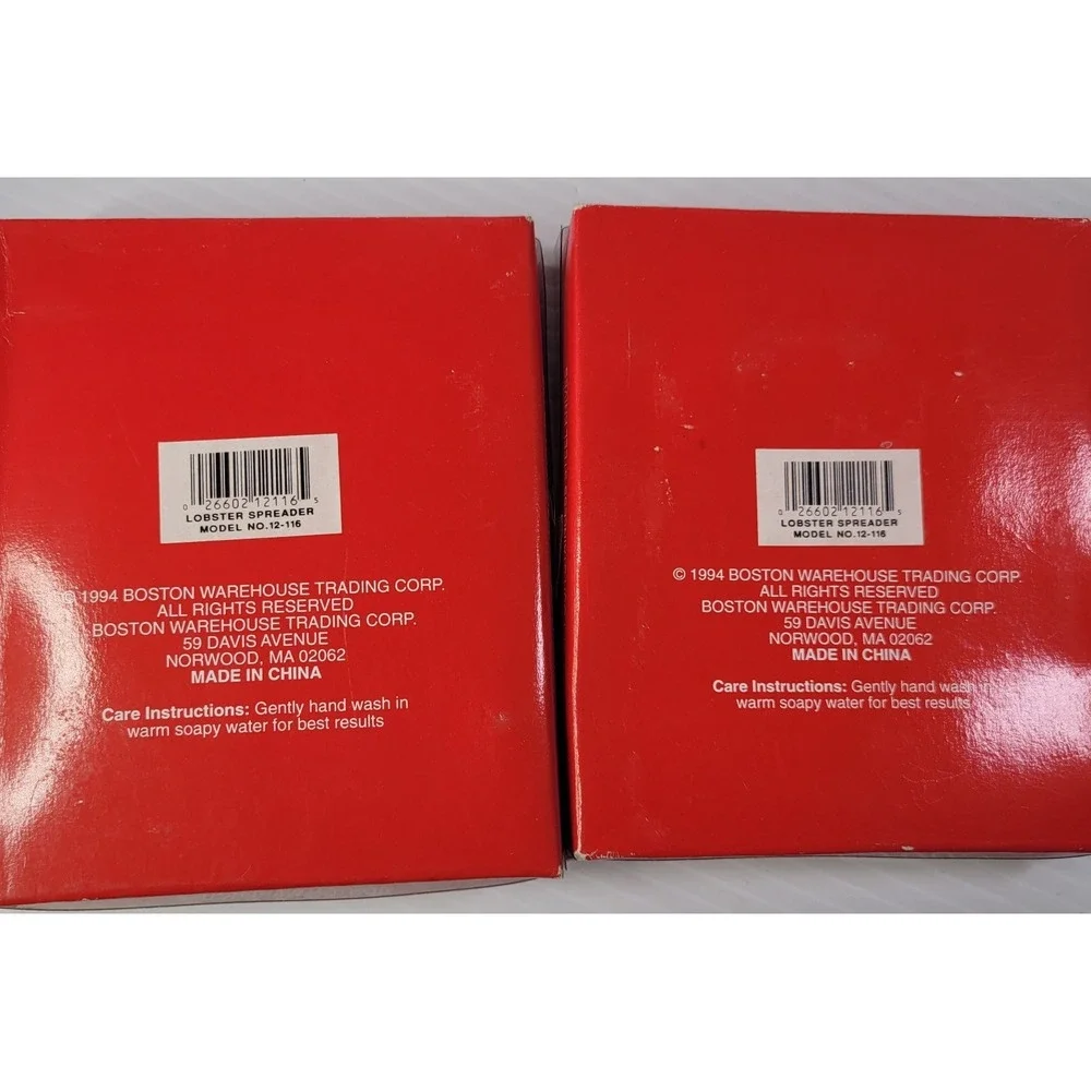 Boston Warehouse Lobster Handle Spreader Knife Set w Salt & Pepper Shakers‎ NEW